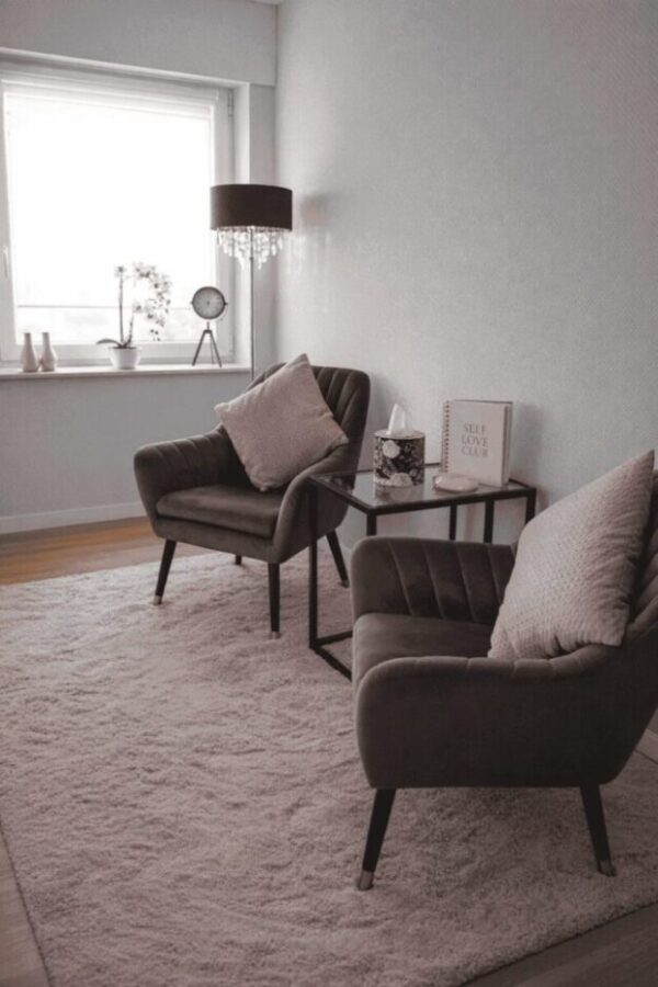 raeumlichkeiten-seelenraum-fulda | https://seelenraum-fulda.de | ThetaHealing® | Fulda | Stressbewältigung | innere Balance | Achtsamkeit | Selbstbewusstsein | Transformation | inneres Kind | Selbstliebe | Hessen | Wiesbaden | Kassel | Nervensystem | Erholung | Wahrnehmung | Balancearbeit | Energiearbeit | Bewusstseinsarbeit | Aromatherapie | Ausgleich